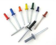 Заклепка вытяжная комбинированная 3,2х8 мм. RAL8017 темно-коричневый