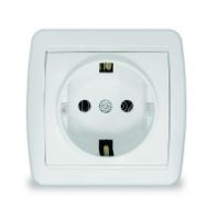 Розетка 1-м ОП с/з "Клио" 16А белый, К2228