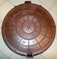 Люк смотровой круглый 750 мм красный, нагрузка до 3т.