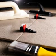 Клипса системы выравнивания плитки шов 1мм (100) "Кнауф"